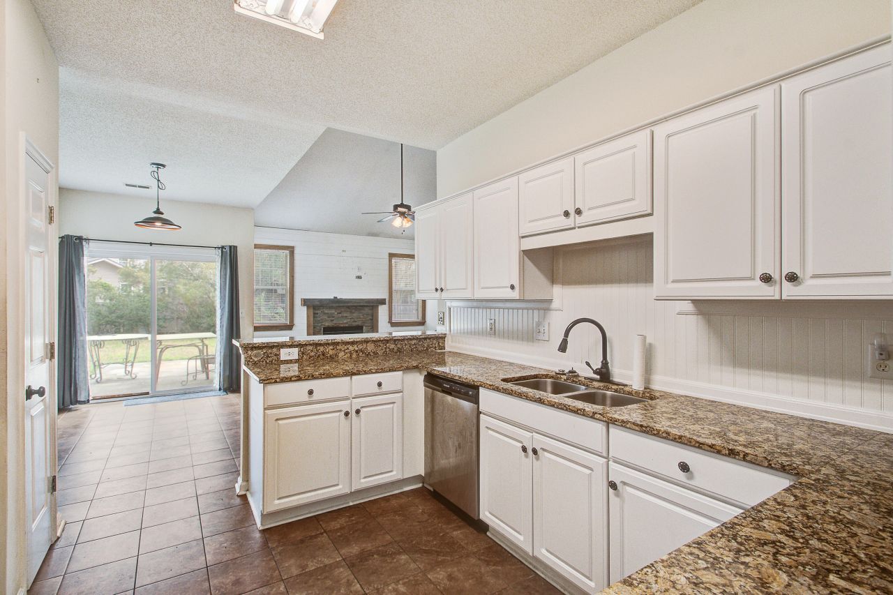 5412 Crosland Court Photo 18