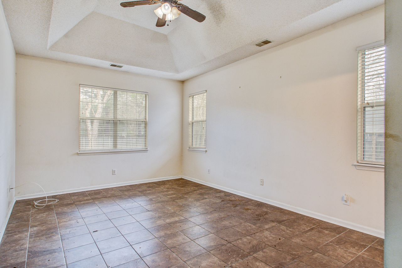 5412 Crosland Court Photo 20