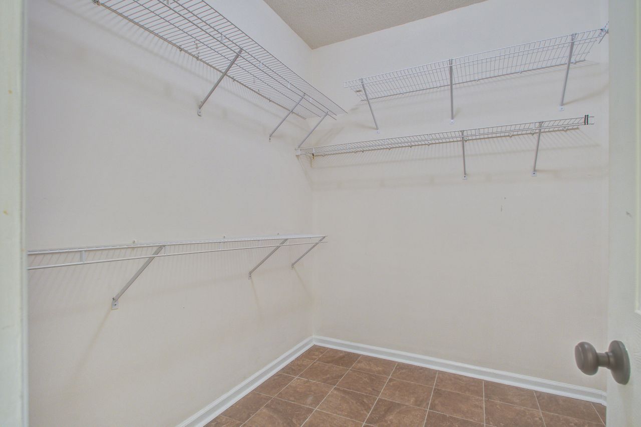 5412 Crosland Court Photo 23