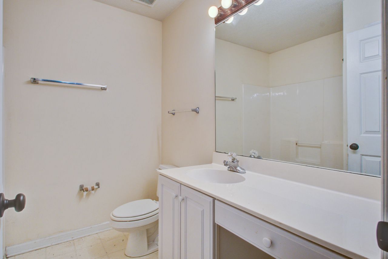 5412 Crosland Court Photo 28