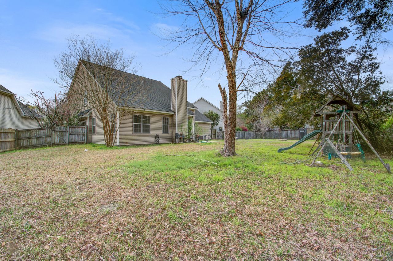 5412 Crosland Court Photo 32