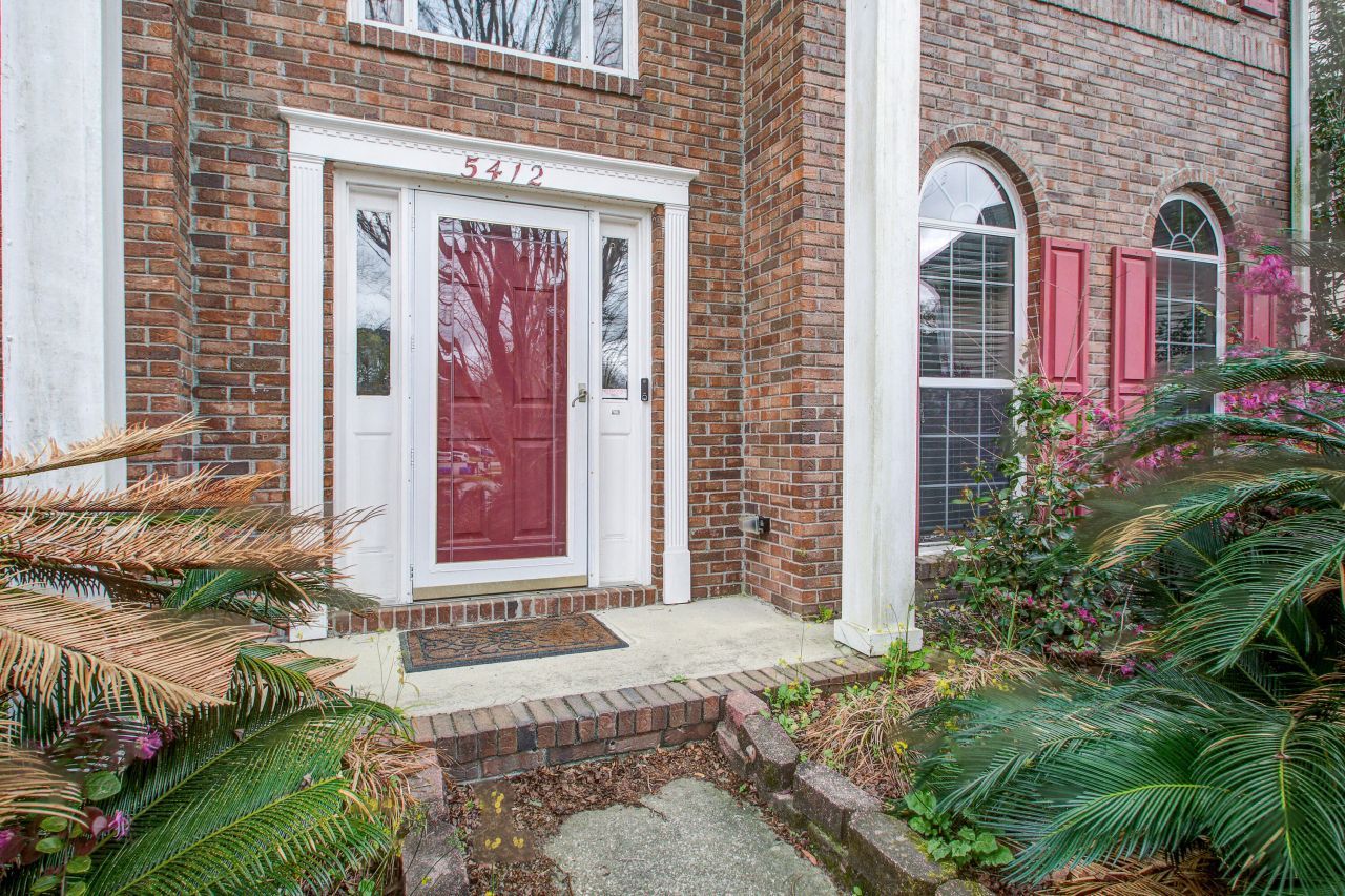 5412 Crosland Court Photo 4