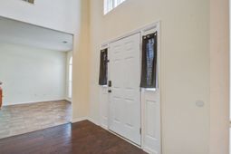 5412 Crosland Court photo 4