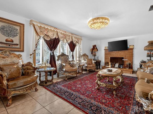 6 E 2nd Street, Port Reading, NJ 07064