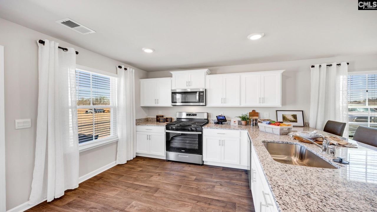 164 Stamford Road  Photo 11