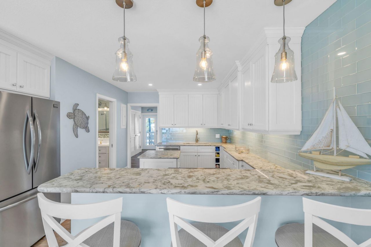 755 W Ocean Drive, Unit 7, Key Colony, FL 33051 Photo