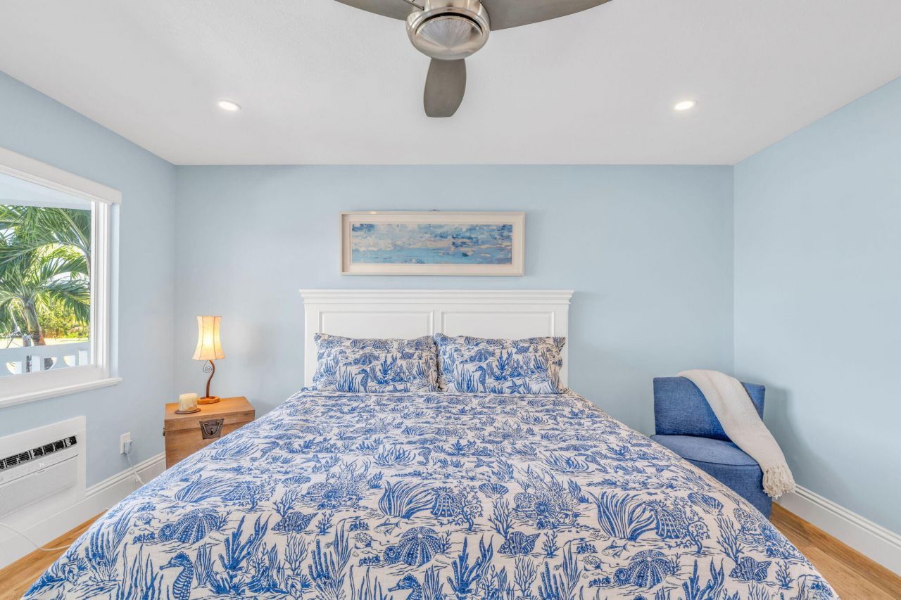 755 W Ocean Drive, Unit 7, Key Colony, FL 33051 Photo