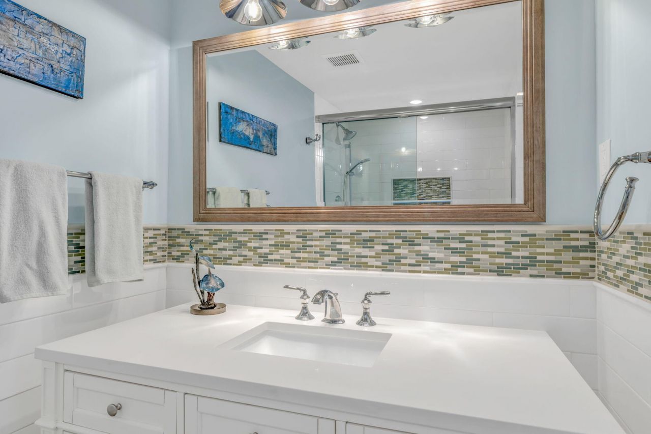 755 W Ocean Drive, Unit 7, Key Colony, FL 33051 Photo