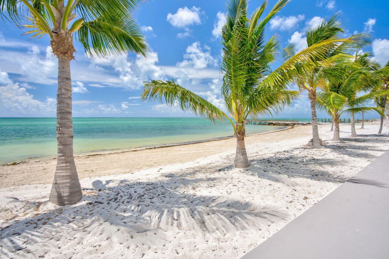 755 W Ocean Drive, Unit 7, Key Colony, FL 33051 Photo