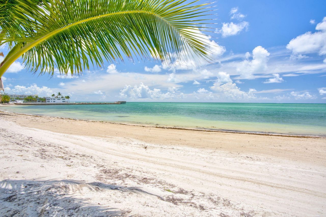 755 W Ocean Drive, Unit 7, Key Colony, FL 33051 Photo