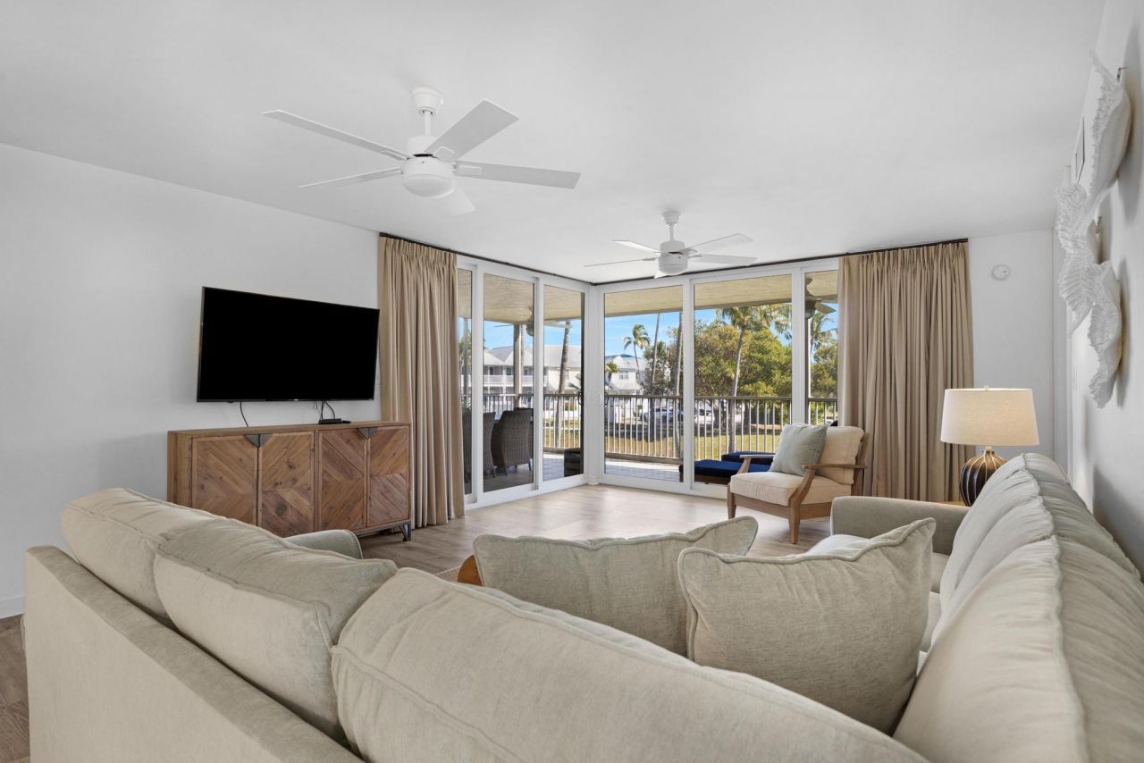 8204 Marina Villas Drive, Duck, FL 33050 Photo