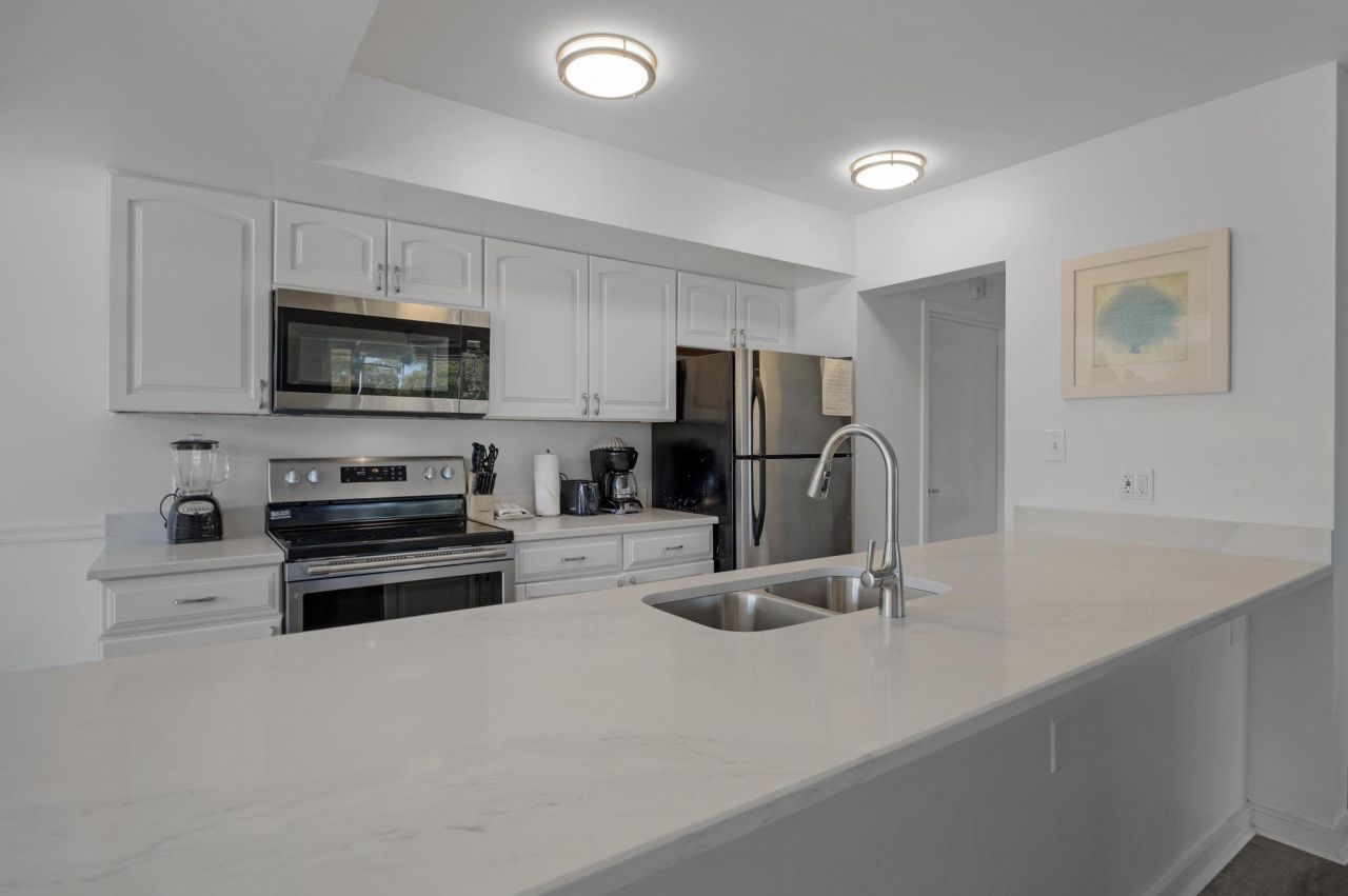 8204 Marina Villas Drive, Duck, FL 33050 Photo