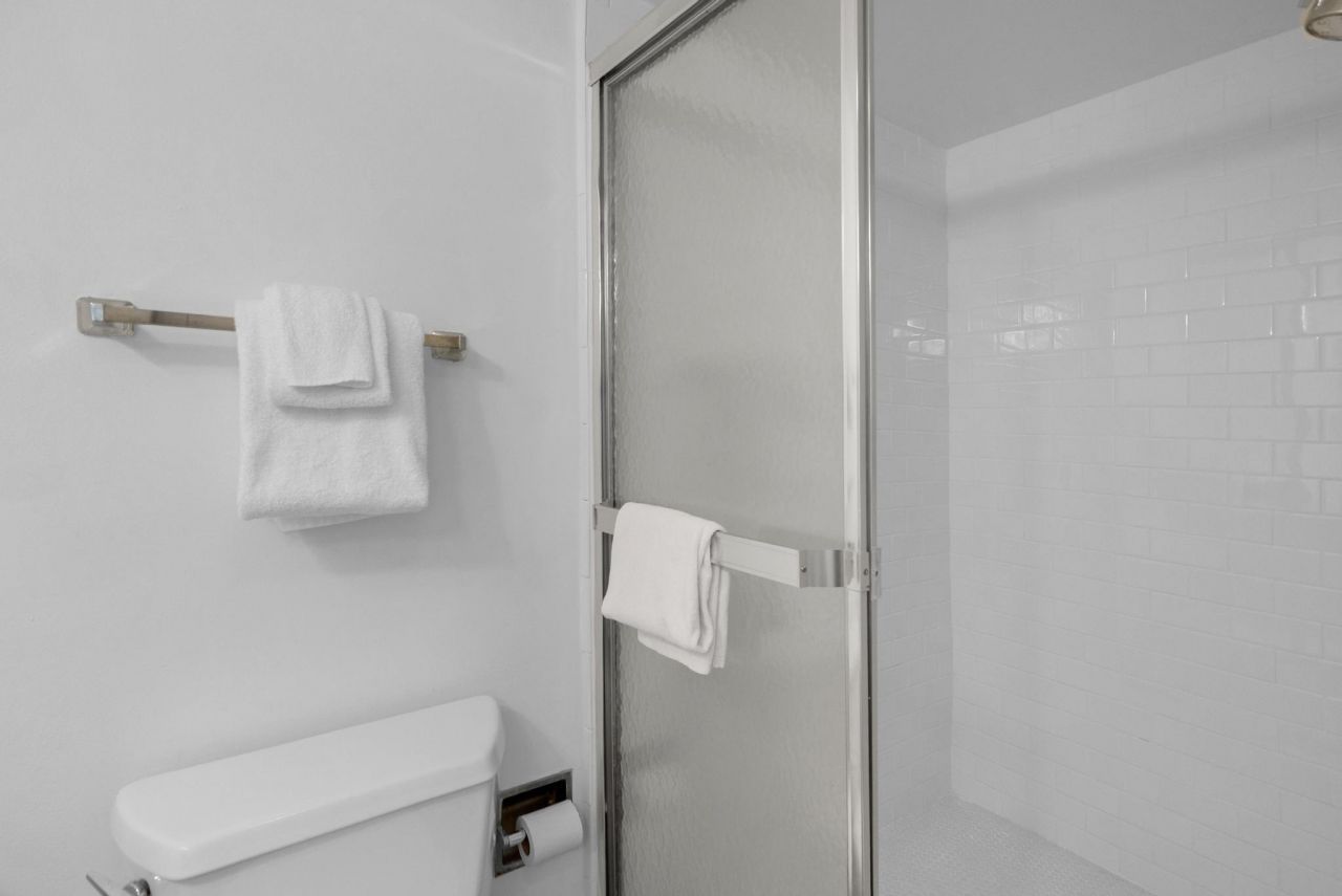 8204 Marina Villas Drive, Duck, FL 33050 Photo