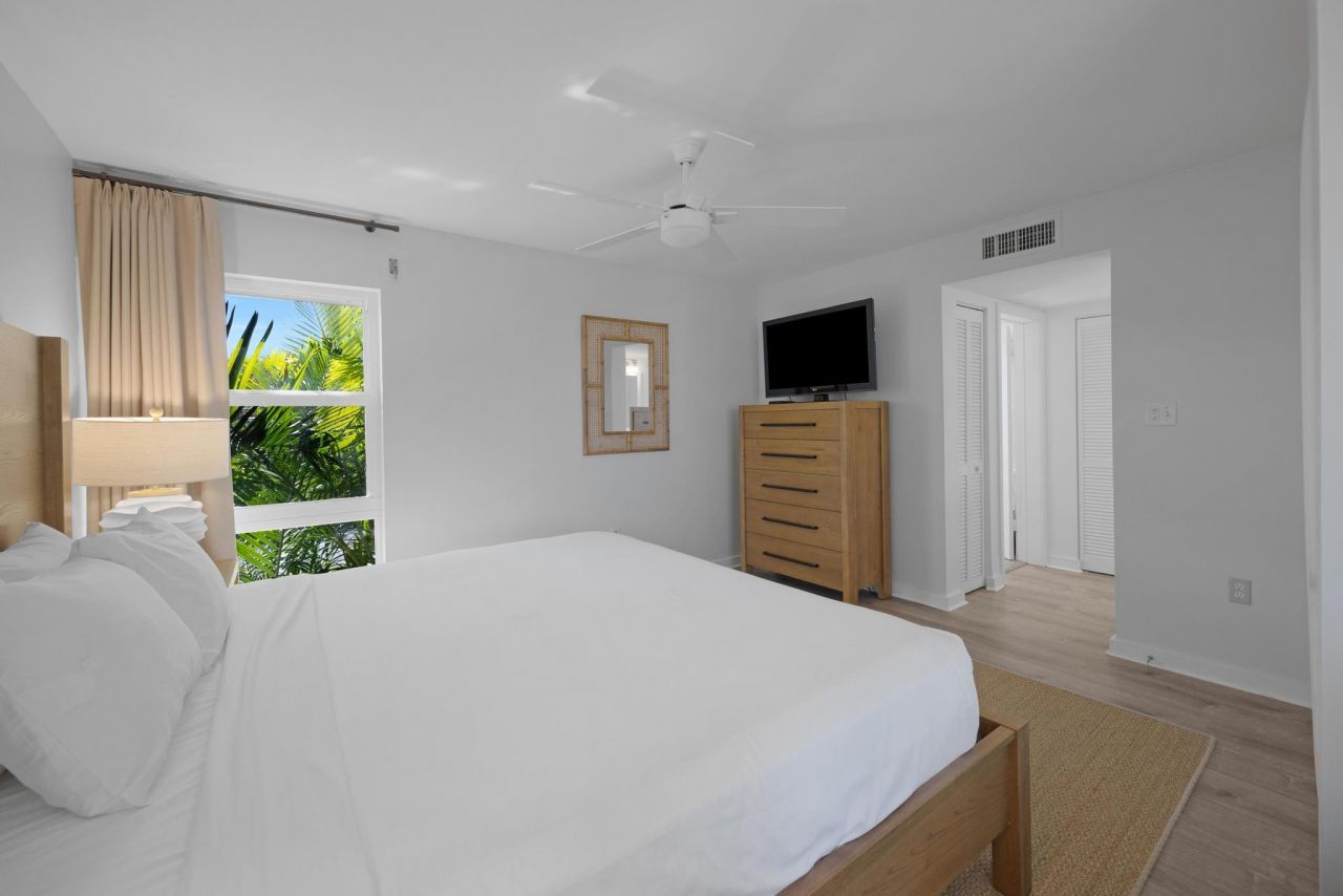 8204 Marina Villas Drive, Duck, FL 33050 Photo