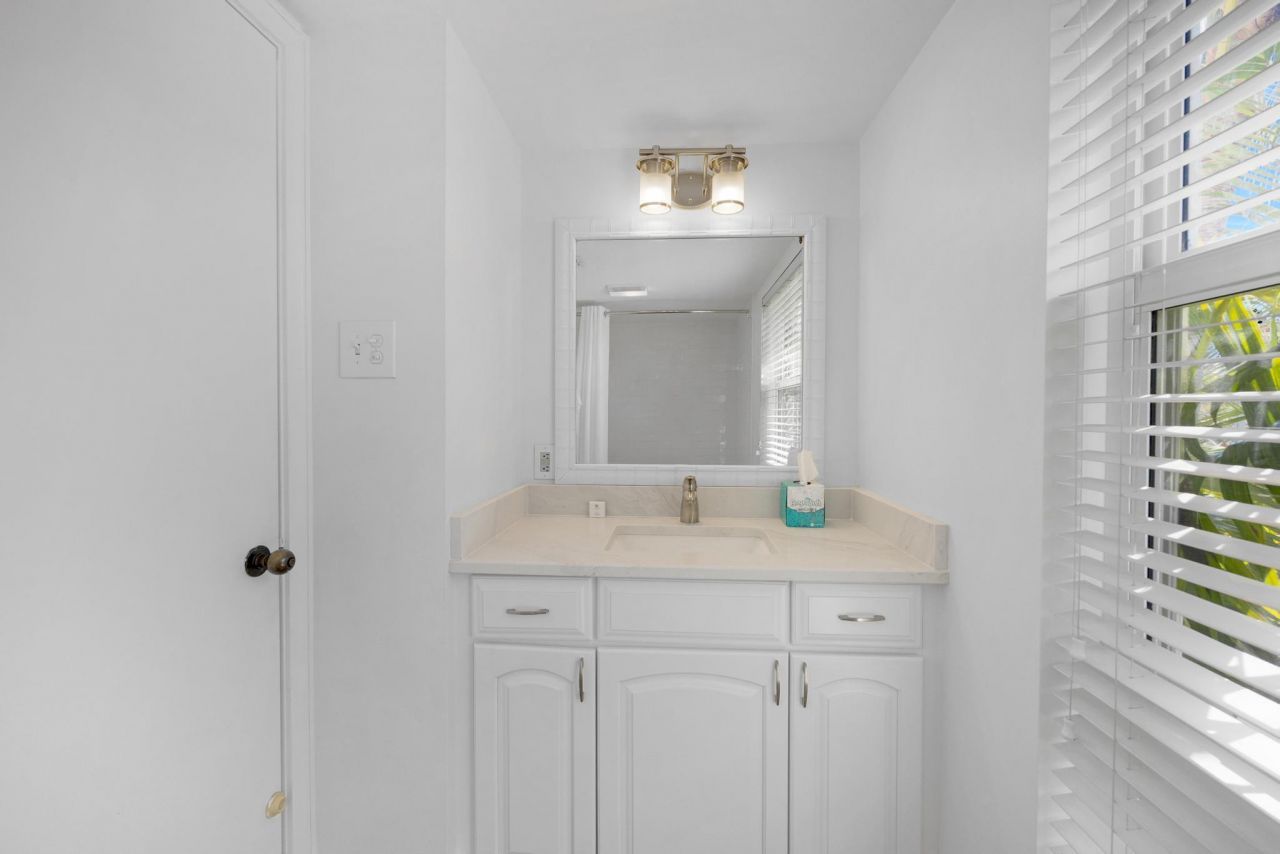 8204 Marina Villas Drive, Duck, FL 33050 Photo