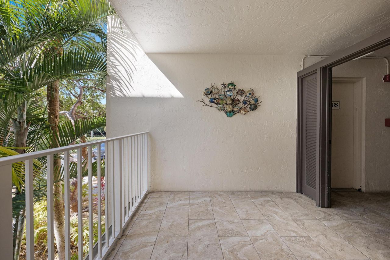 8204 Marina Villas Drive, Duck, FL 33050 Photo