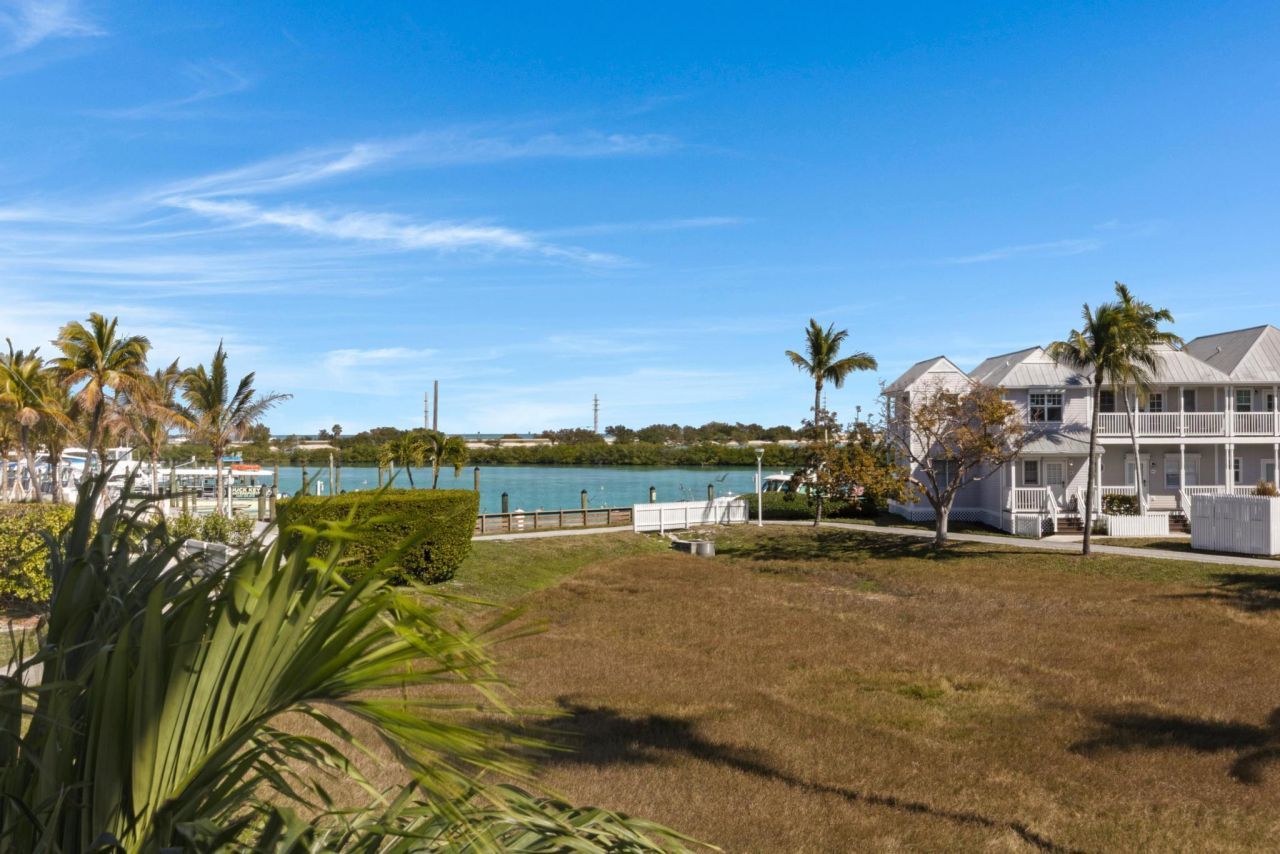 8204 Marina Villas Drive, Duck, FL 33050 Photo