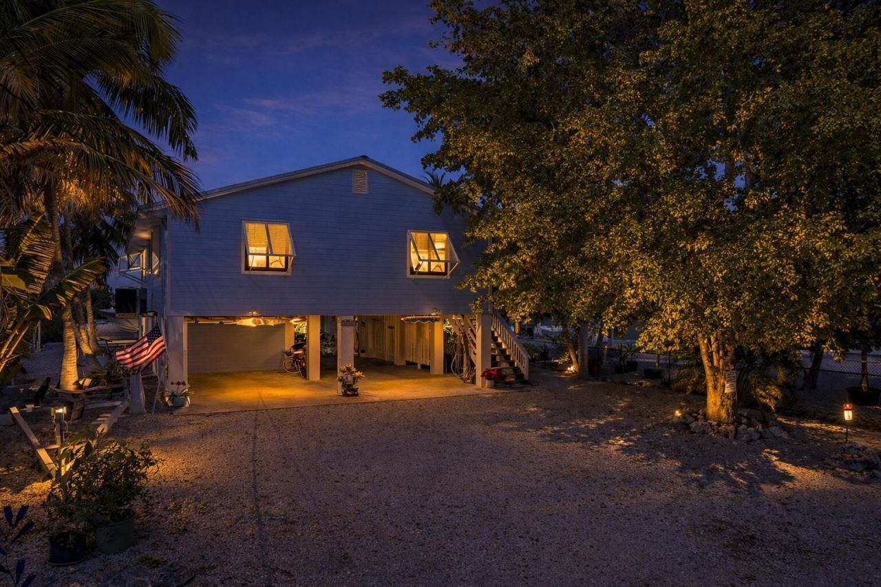 27369 Saint Vincent Lane, Ramrod, FL 33042 Photo