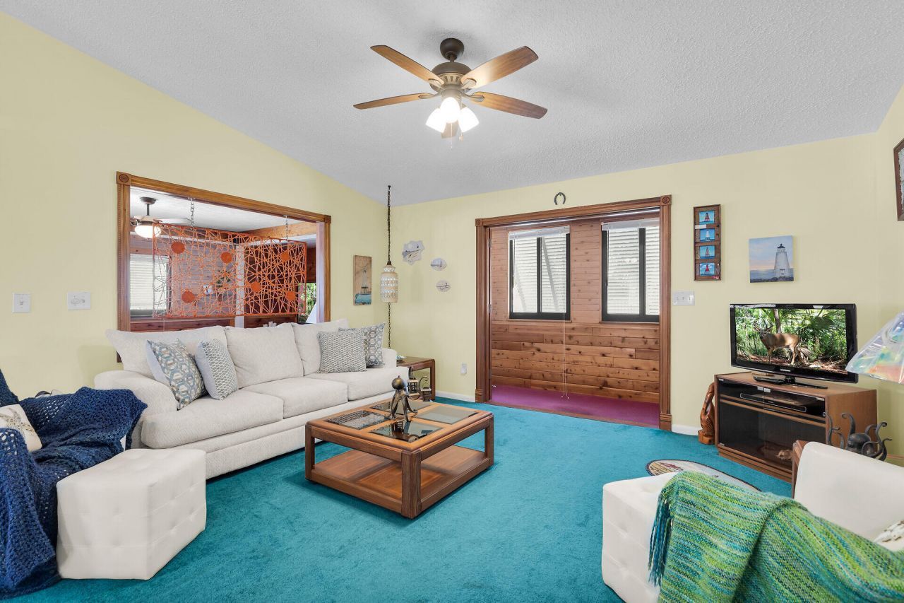 27369 Saint Vincent Lane, Ramrod, FL 33042 Photo