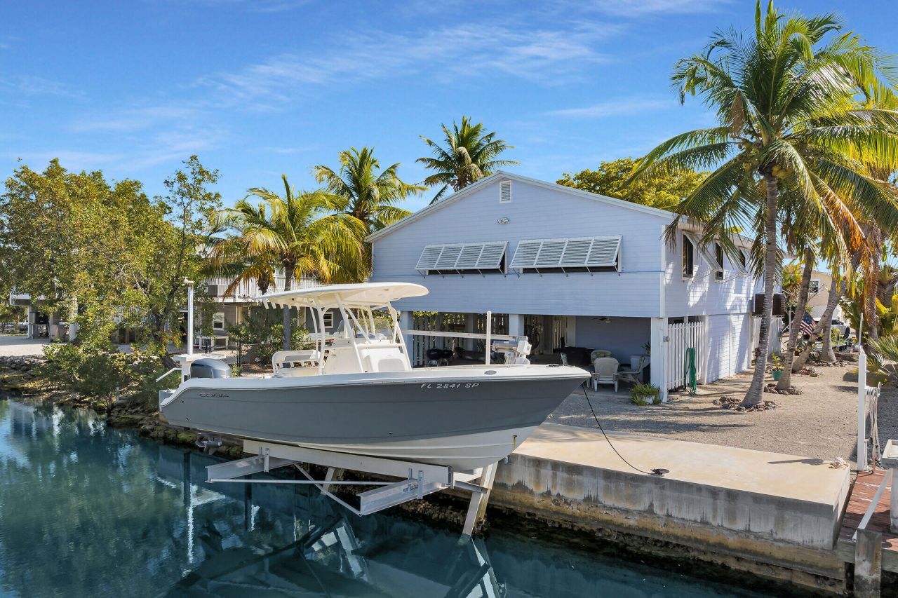 27369 Saint Vincent Lane, Ramrod, FL 33042 Photo