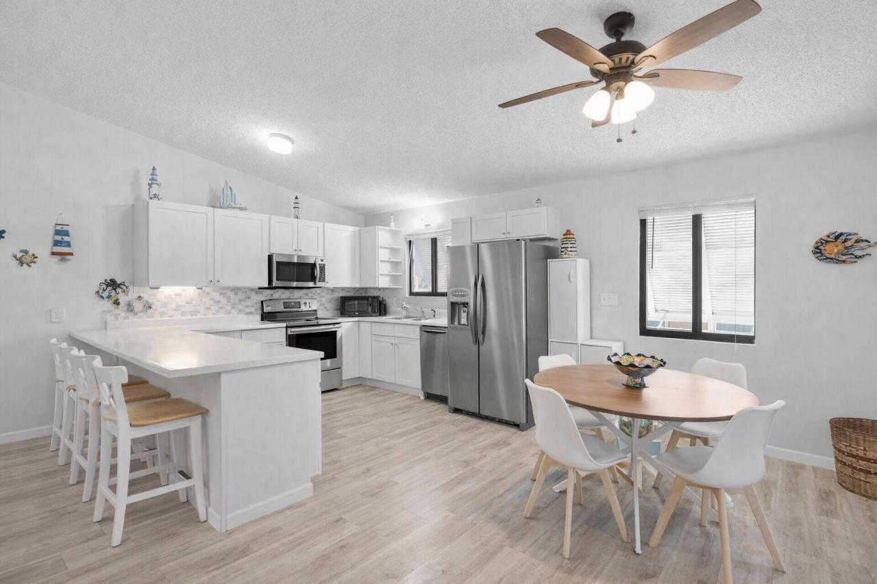 27369 Saint Vincent Lane, Ramrod, FL 33042 Photo