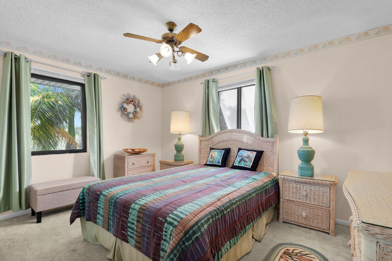 27369 Saint Vincent Lane, Ramrod, FL 33042 Photo