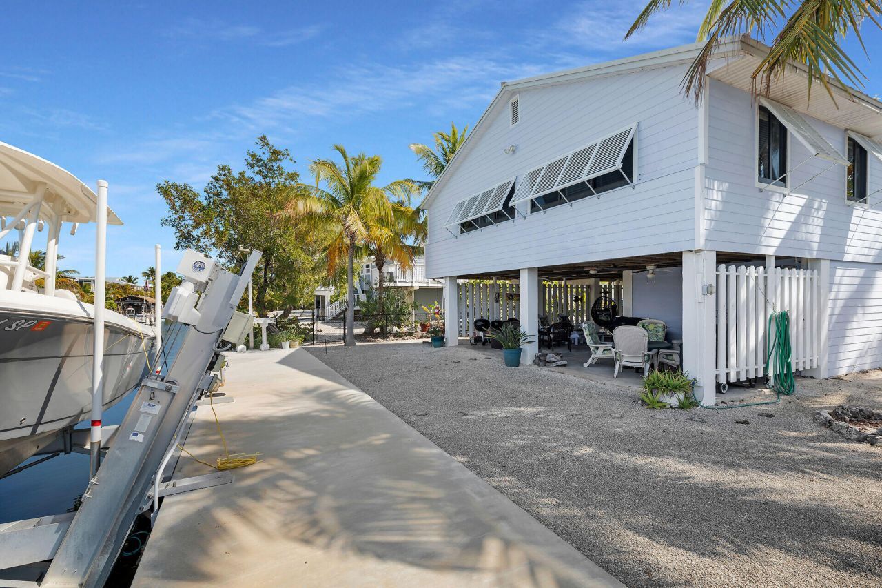 27369 Saint Vincent Lane, Ramrod, FL 33042 Photo