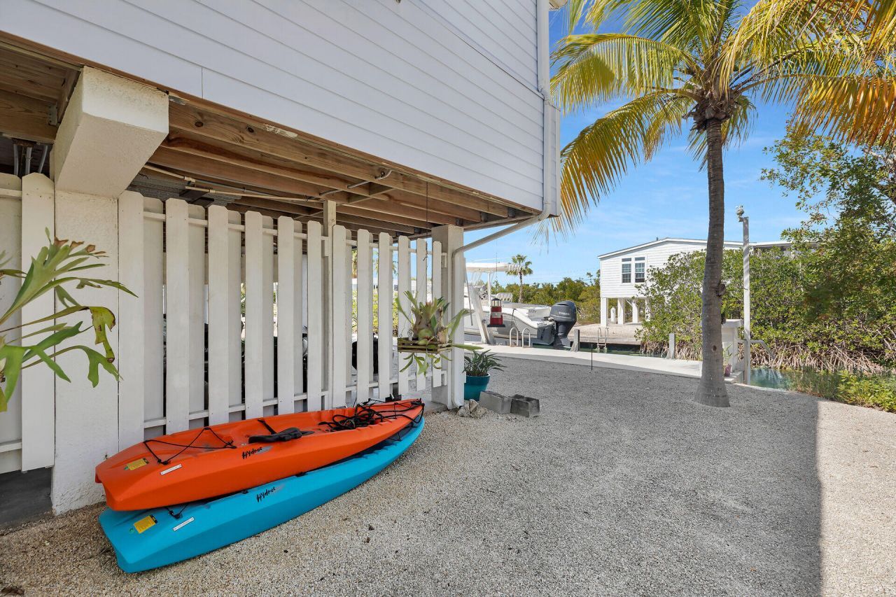 27369 Saint Vincent Lane, Ramrod, FL 33042 Photo