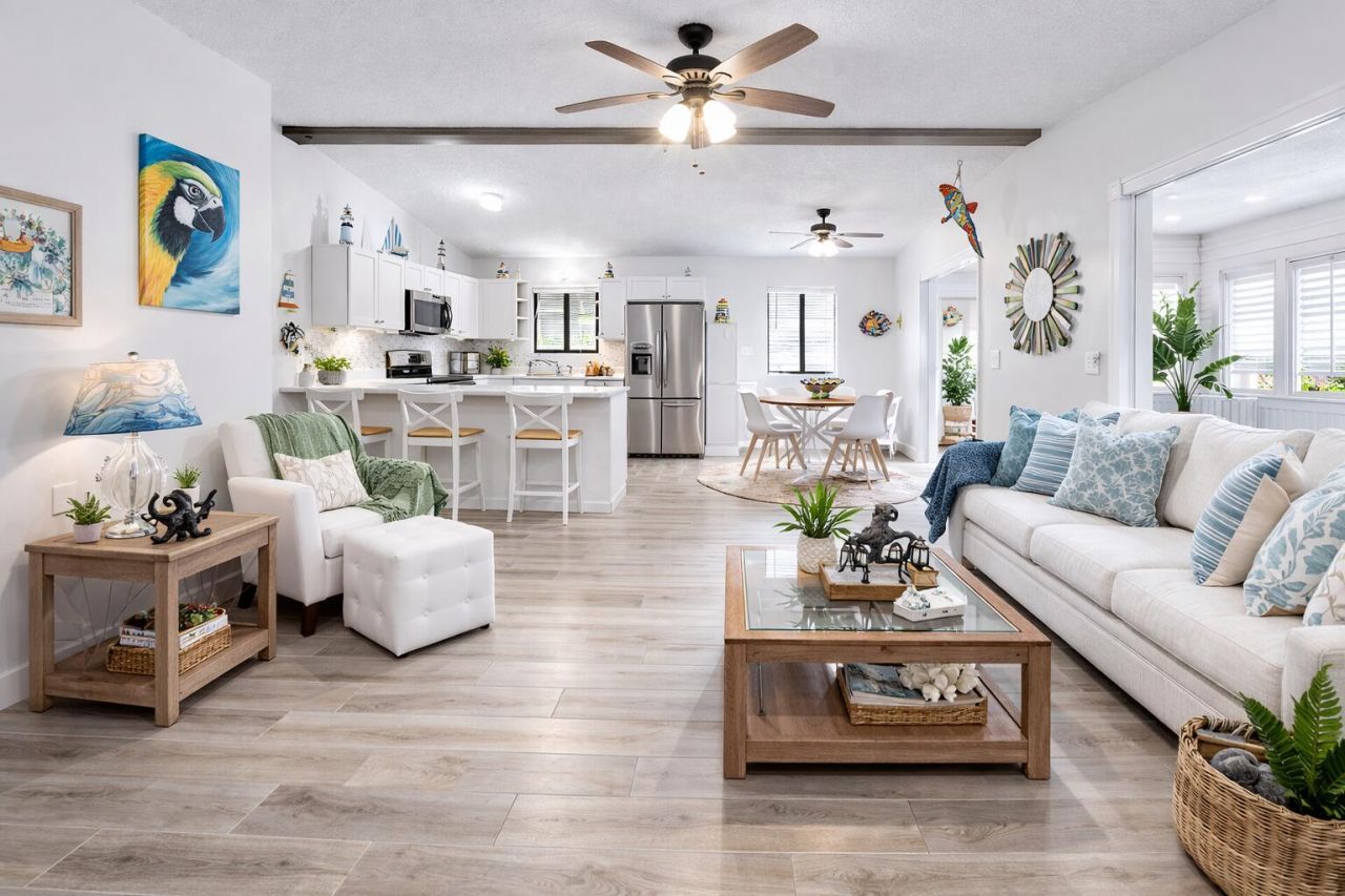 27369 Saint Vincent Lane, Ramrod, FL 33042 Photo