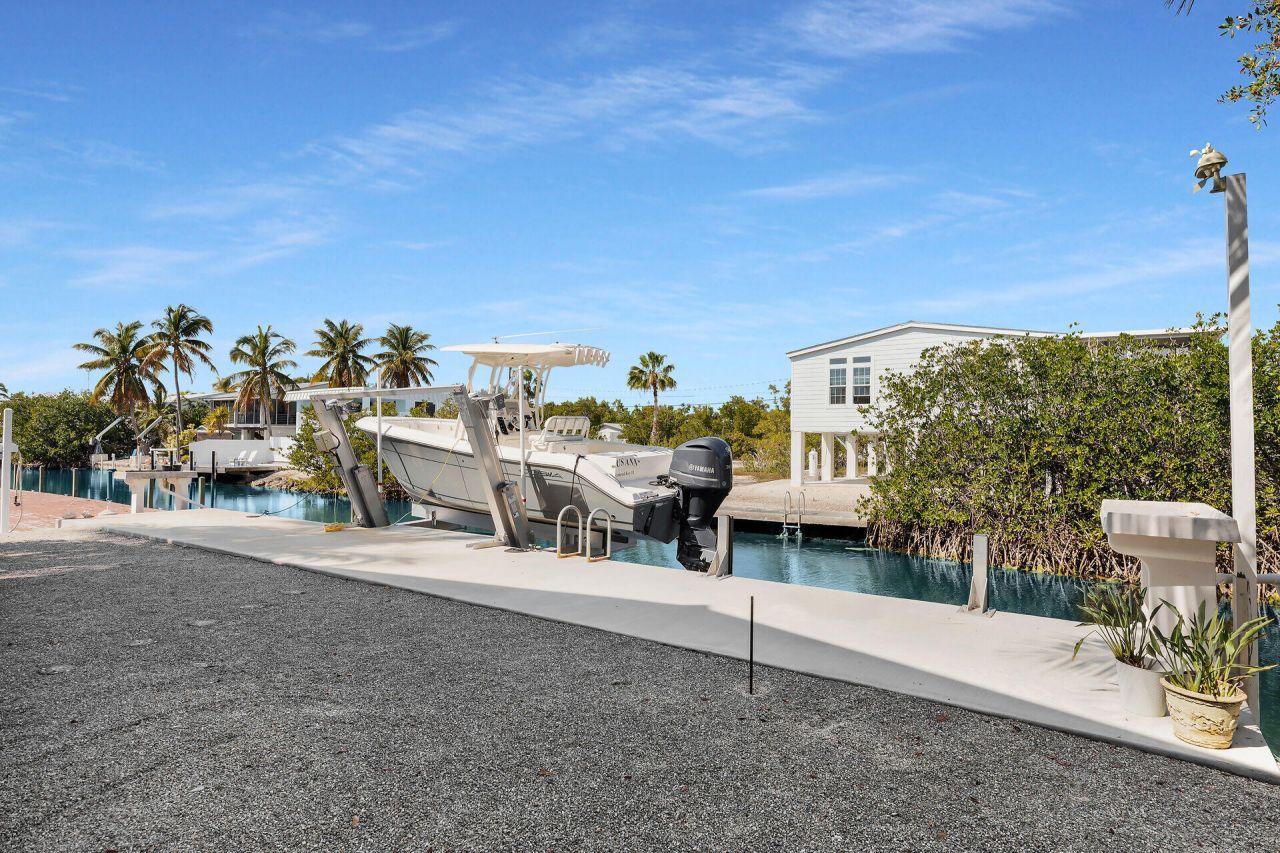 27369 Saint Vincent Lane, Ramrod, FL 33042 Photo