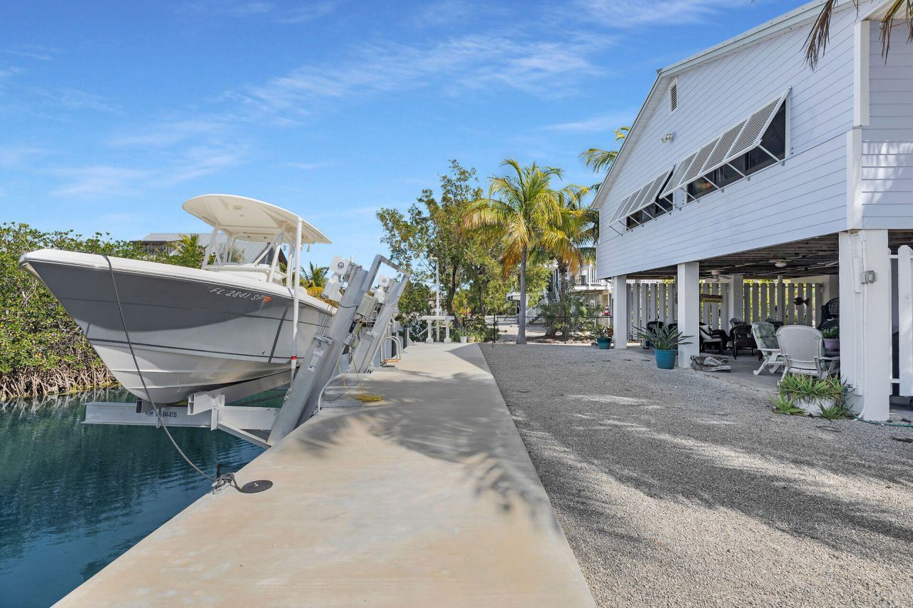 27369 Saint Vincent Lane, Ramrod, FL 33042 Photo