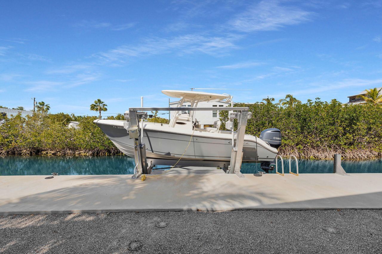 27369 Saint Vincent Lane, Ramrod, FL 33042 Photo