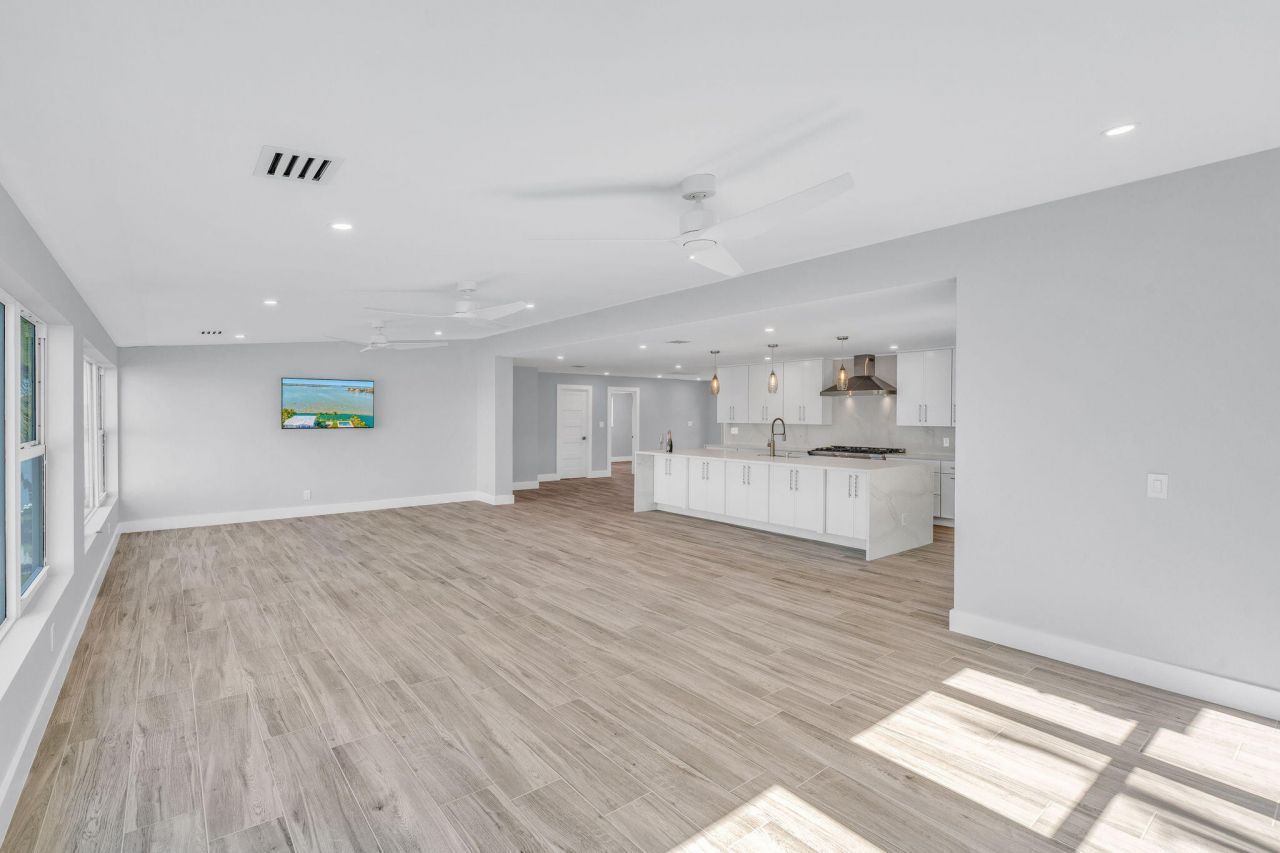 17015 W Wahoo Lane, Sugarloaf, FL 33042 Photo