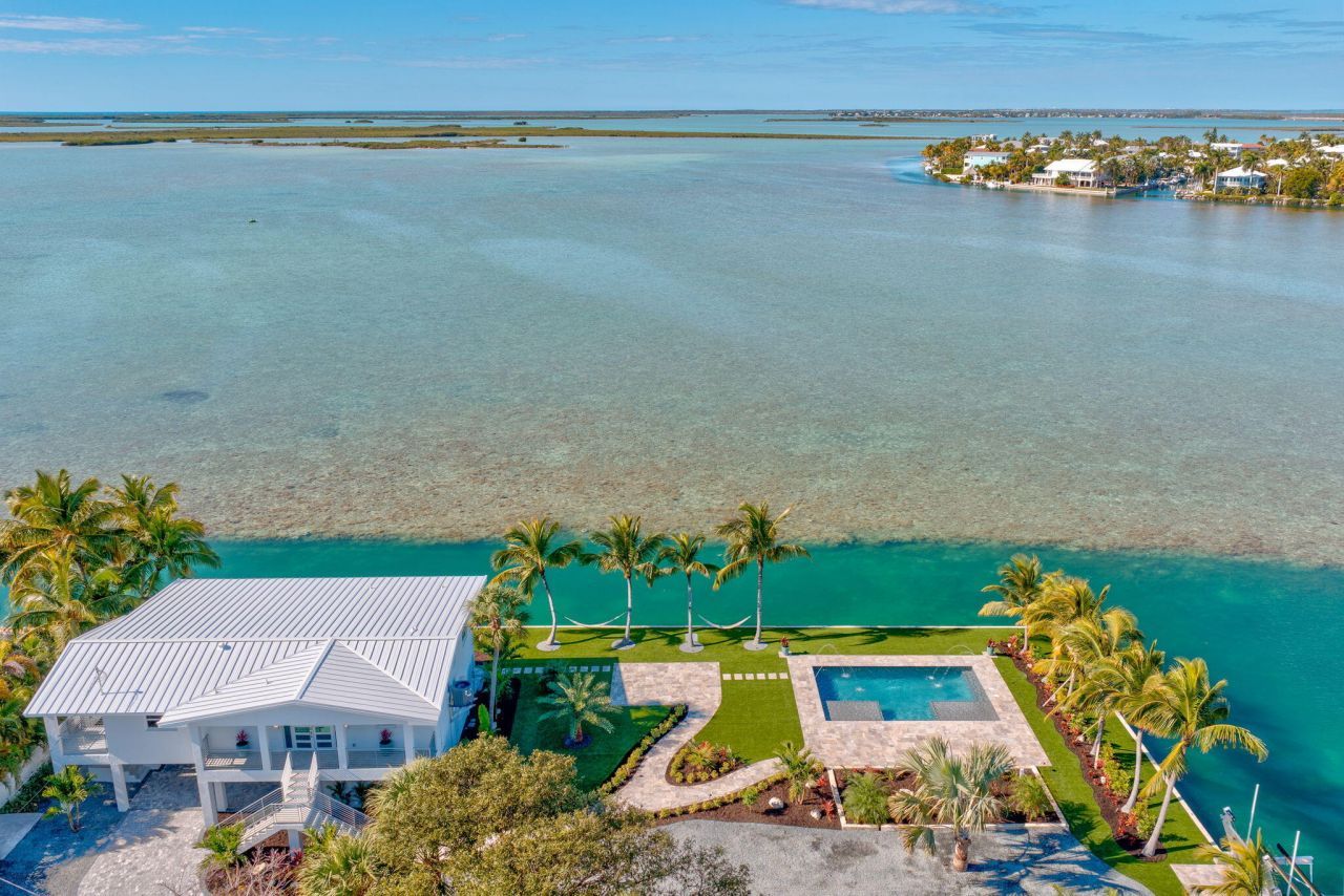 17015 W Wahoo Lane, Sugarloaf, FL 33042 Photo