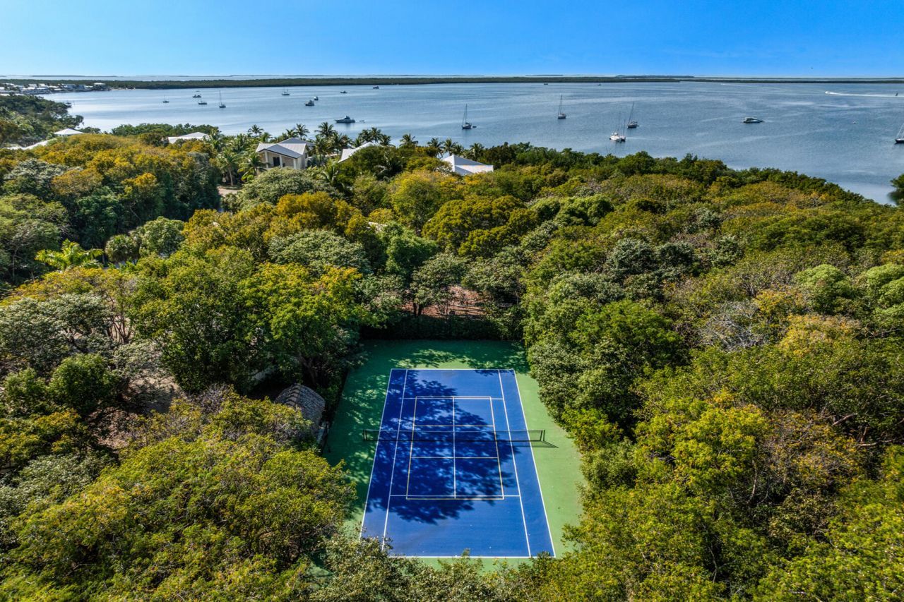 101954 Overseas Highway, Key Largo, FL 33037 Photo