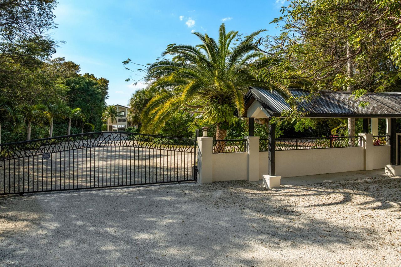 101954 Overseas Highway, Key Largo, FL 33037 Photo