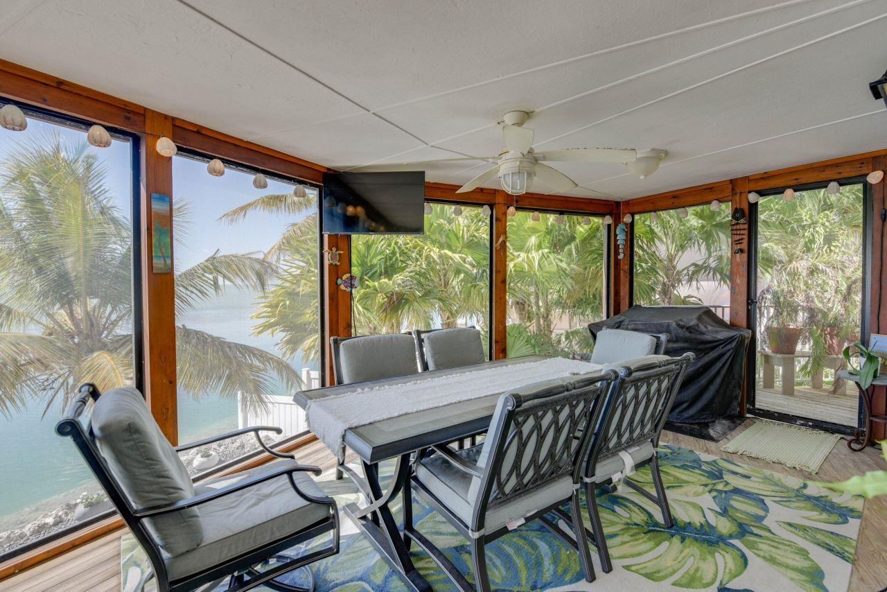 24266 W Caribbean Drive, Summerland Key, FL 33042 Photo