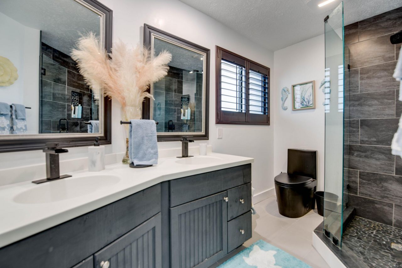 24266 W Caribbean Drive, Summerland Key, FL 33042 Photo