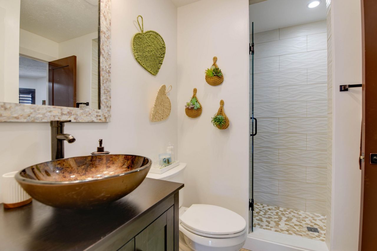 24266 W Caribbean Drive, Summerland Key, FL 33042 Photo