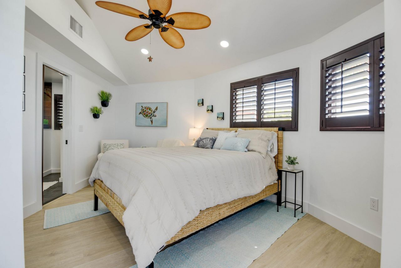 24266 W Caribbean Drive, Summerland Key, FL 33042 Photo