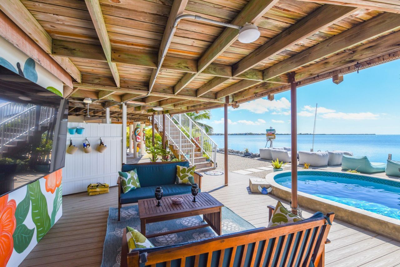 24266 W Caribbean Drive, Summerland Key, FL 33042 Photo