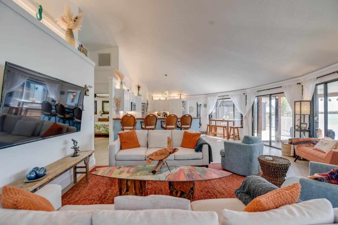 24266 W Caribbean Drive, Summerland Key, FL 33042 Photo