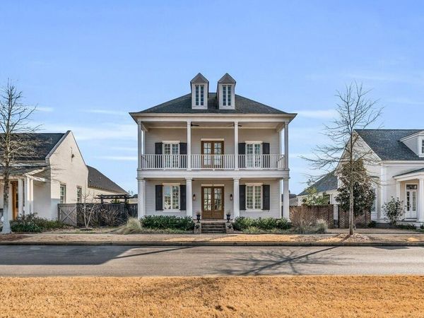 31 Adelaide, Starkville, MS 39759