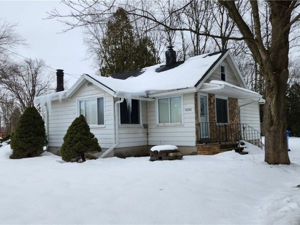 6382 Lakeshore Road, Cicero, NY 13039