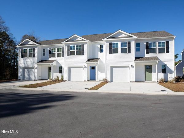 120 N Grassland Road, Unit 15, Surf City, NC 28445