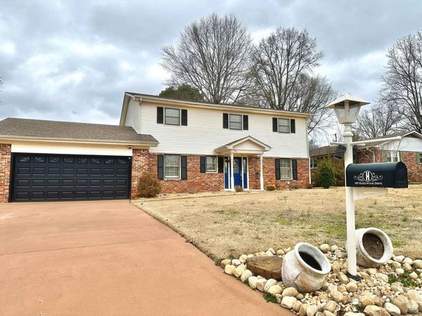 569 Hazelwood Dr, Florence, AL