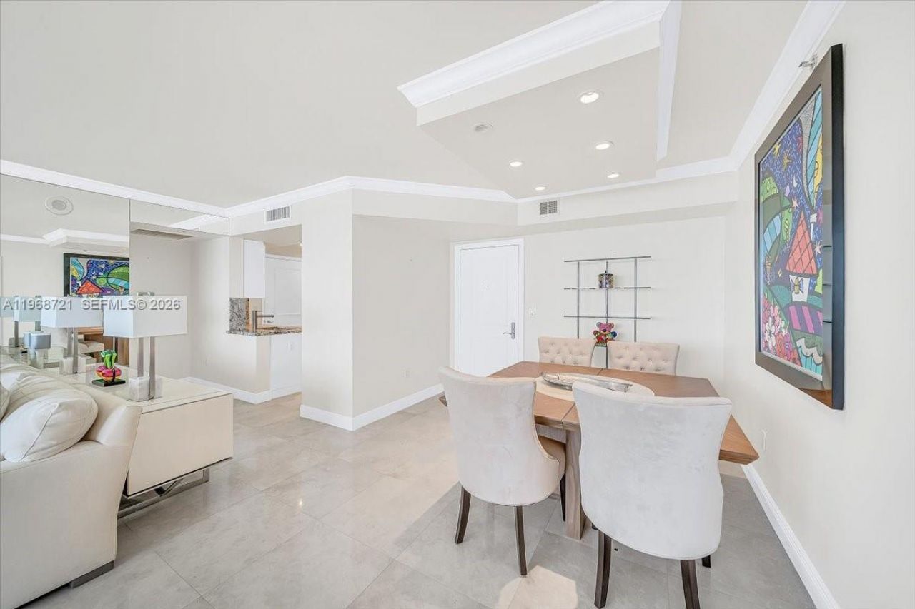18911 Collins Ave, Unit 1903, Sunny Isles Beach, FL 33160 Photo