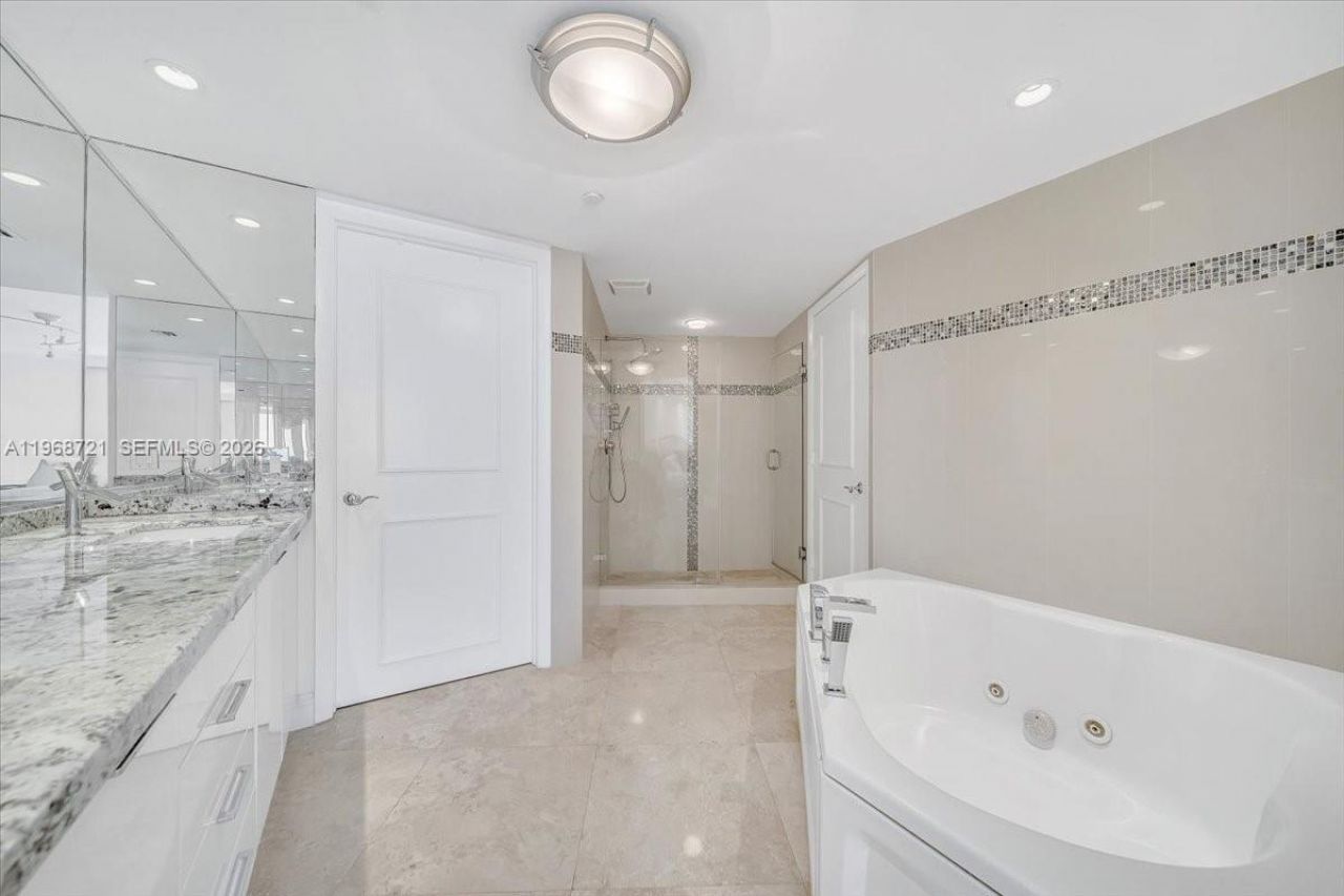 18911 Collins Ave, Unit 1903, Sunny Isles Beach, FL 33160 Photo