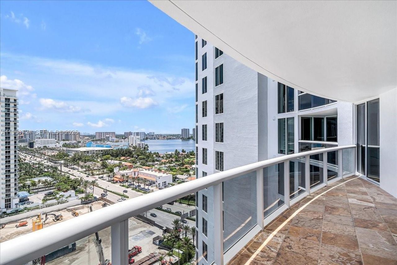 18911 Collins Ave, Unit 1903, Sunny Isles Beach, FL 33160 Photo