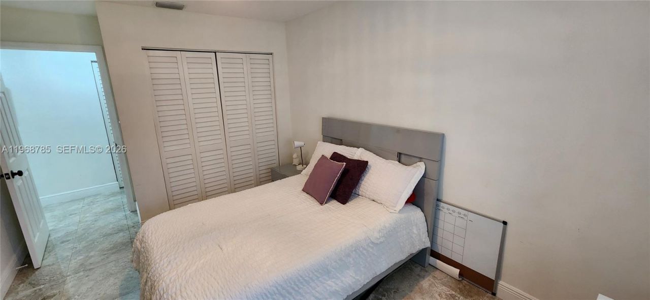 19922 NW 88th Ave, Miami, FL 33018 Photo